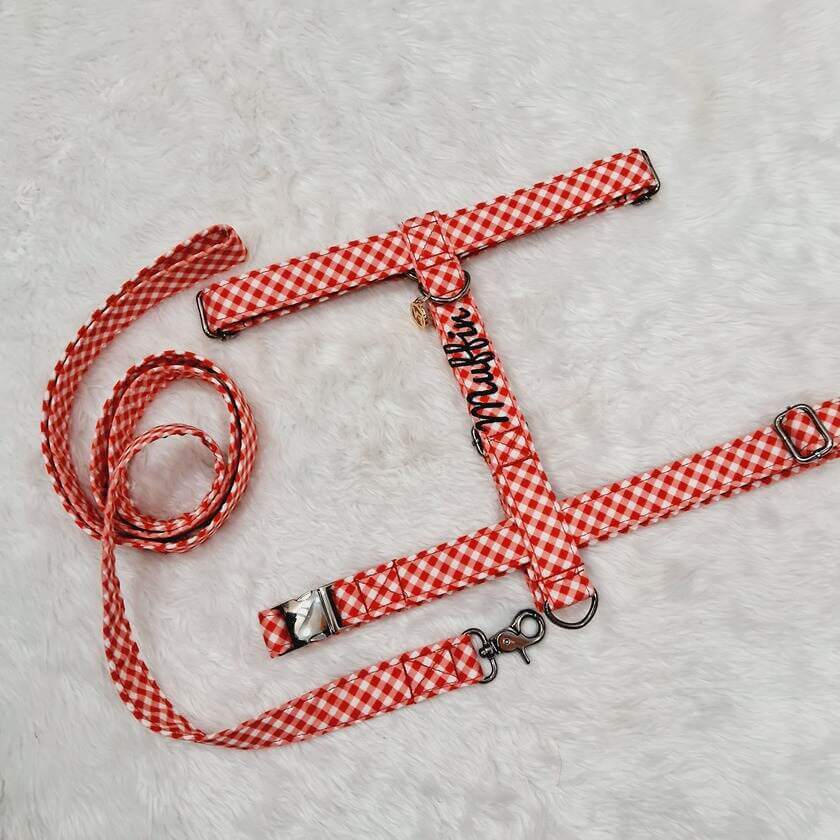 Furvilla Red White Checks H Type Harness Leash Set 1