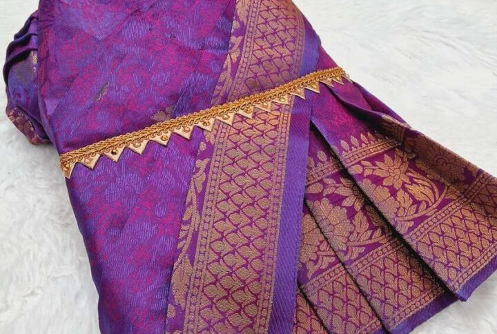 Furvilla Ethnic Purple Saree Back